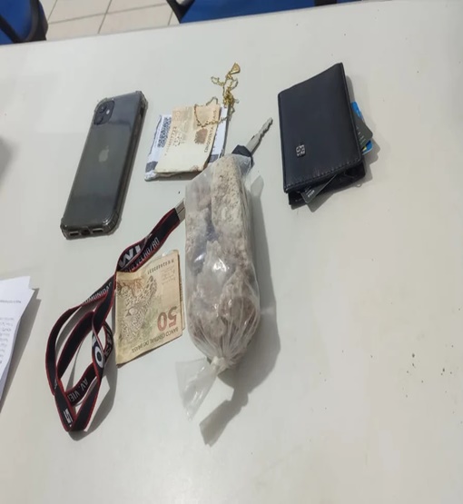 Batalhão de Choque da PM prende jovem de 23 anos fazendo delivery com droga na cueca 