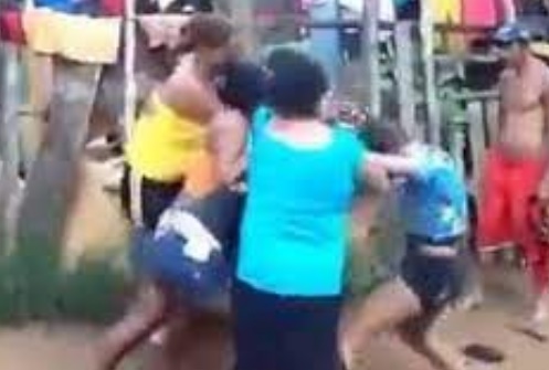 Mulher é espancada por vizinha no Cristal da Calama em Porto Velho