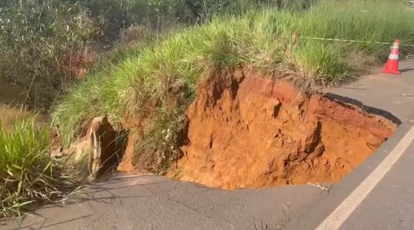 Trecho da BR-364 entre Porto Velho e Rio Branco tem fluxo restabelecido, diz PRF
