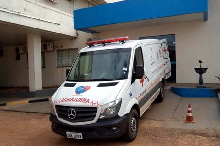 Homem espancado pelo filho é socorrido, mas foge da ambulância 