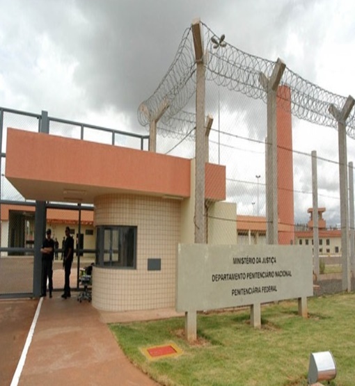 Policiais penais anunciam paralisação nesta sexta em cinco presídios federais
