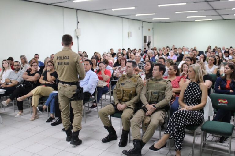 Mais de 20 estados adotam segurança armada no Brasil, após ataques em escolas