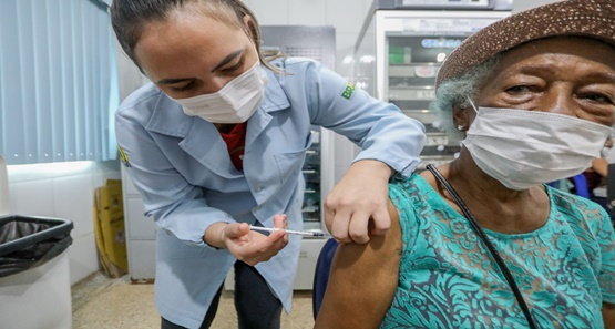 Vacinação contra gripe já está disponível para todos os públicos de Porto Velho

