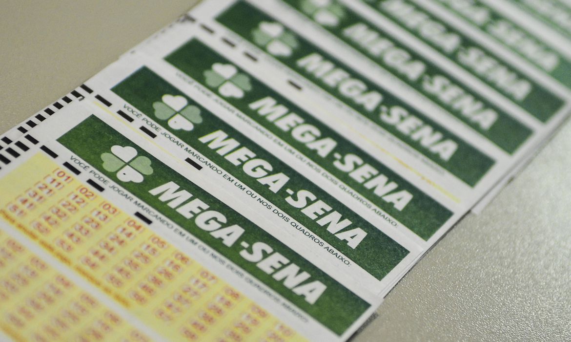 Mega-Sena acumula e próximo concurso deve pagar R$ 50 milhões
