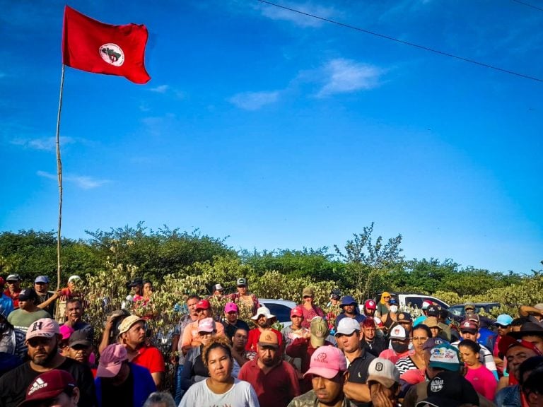 MST segue com ‘Abril Vermelho’ e invade mais três fazendas no interior da Bahia
