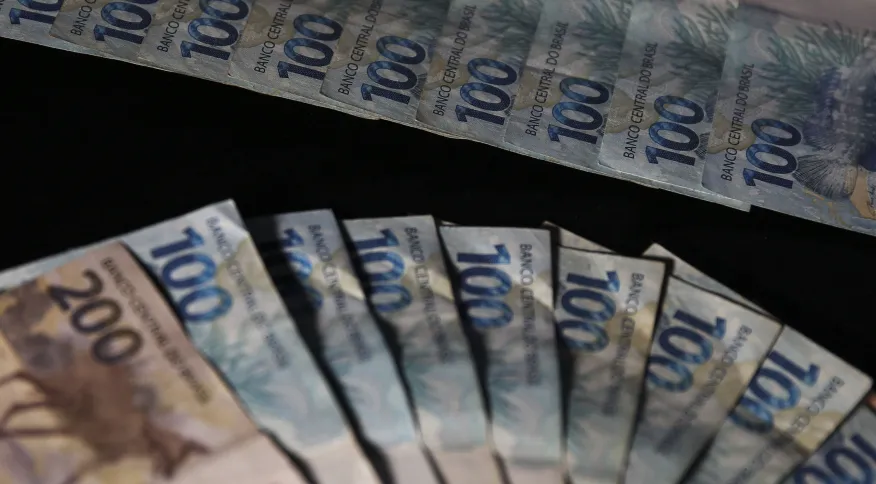 Salário mínimo deve subir para R$ 1.430 em 2024, após implantação de nova regra
