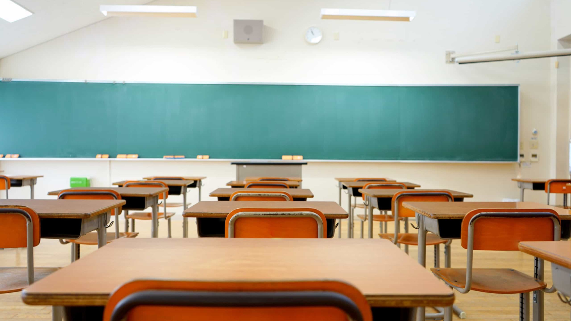 Atos neonazistas em escolas sobem 760% no Brasil em três anos, diz estudo
