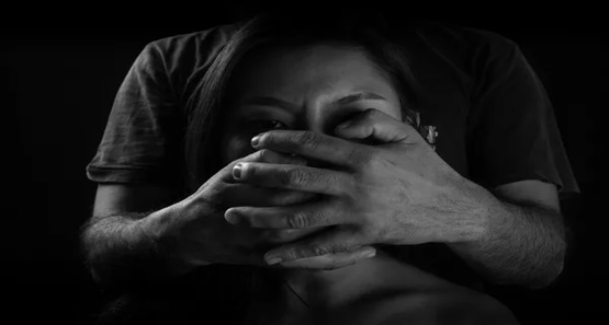 Mulher recém chegada do Pará é agredida todos os dias pelo companheiro 