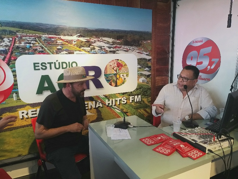 Prefeito da capital concede entrevista ao Programa A Voz do Povo direto da RRSHOW