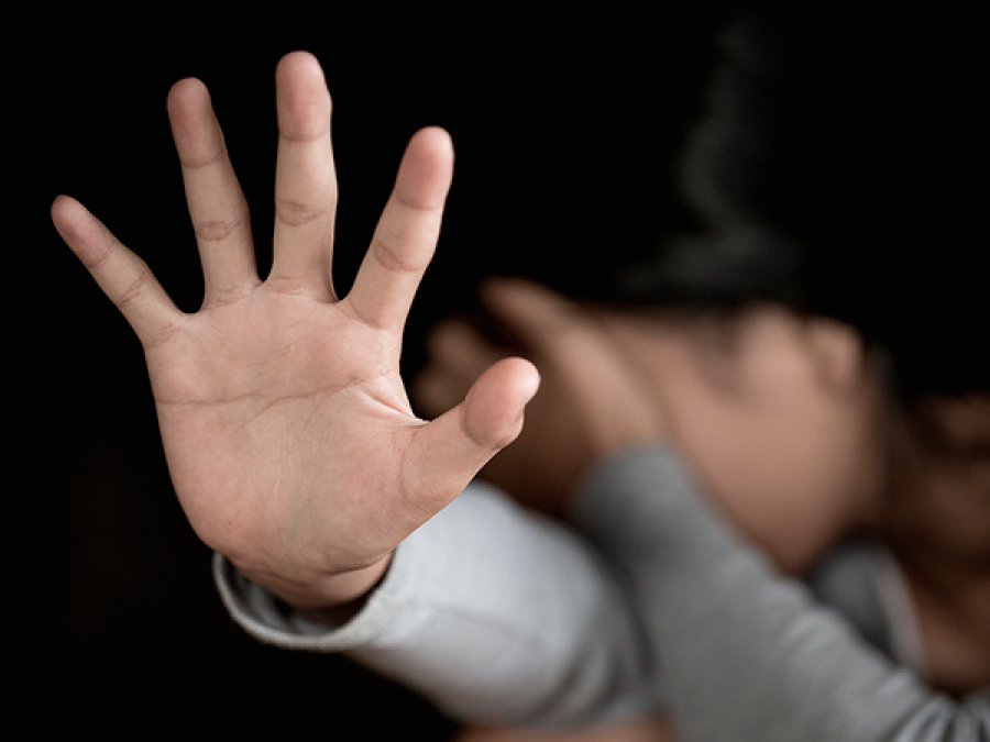 Homem invade residência e tenta estuprar ex-namorada de 16 anos 
