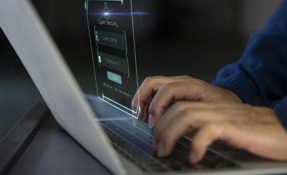 Mais de 140 mil cartões foram roubados no Brasil e vendidos na 'dark web' em 2023, diz pesquisa
