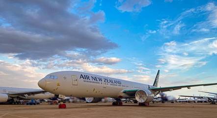 Companhia aérea vai pesar passageiros antes de embarque para voos internacionais
