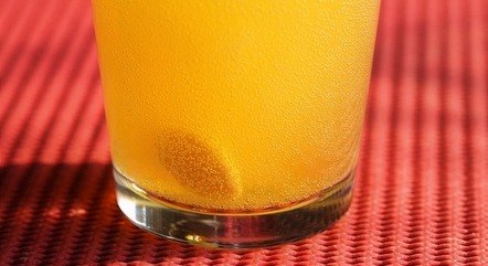 
Marcas de vitamina C apresentam excesso de sódio, mostra levantamento
