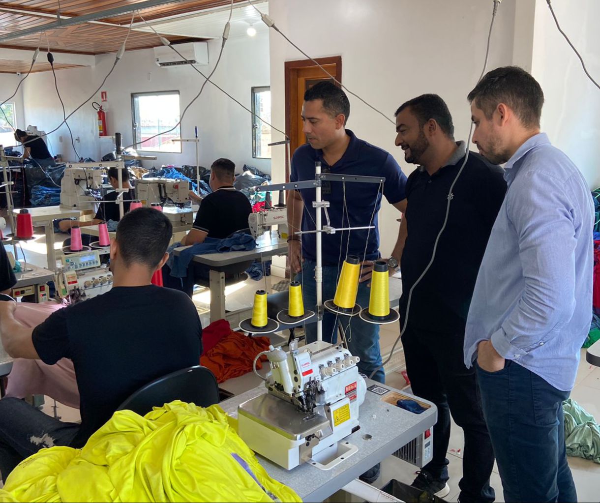 Sedec acompanha o projeto de implantação da primeira indústria de jeans