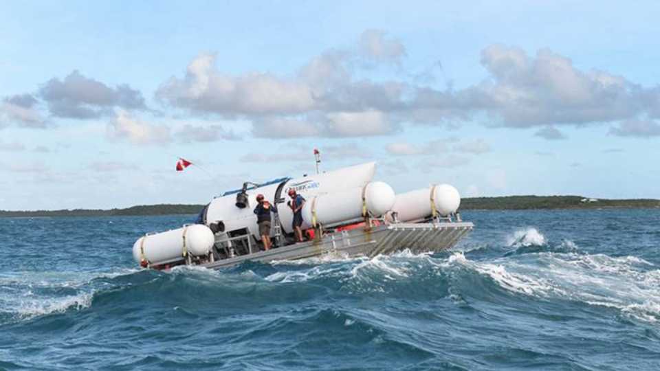Todos os passageiros do submarino desaparecido estão mortos, diz empresa
