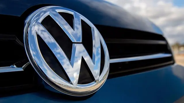 ‘Estagnação do mercado’ obriga Volkswagen a suspender produção em fábricas no Brasil
