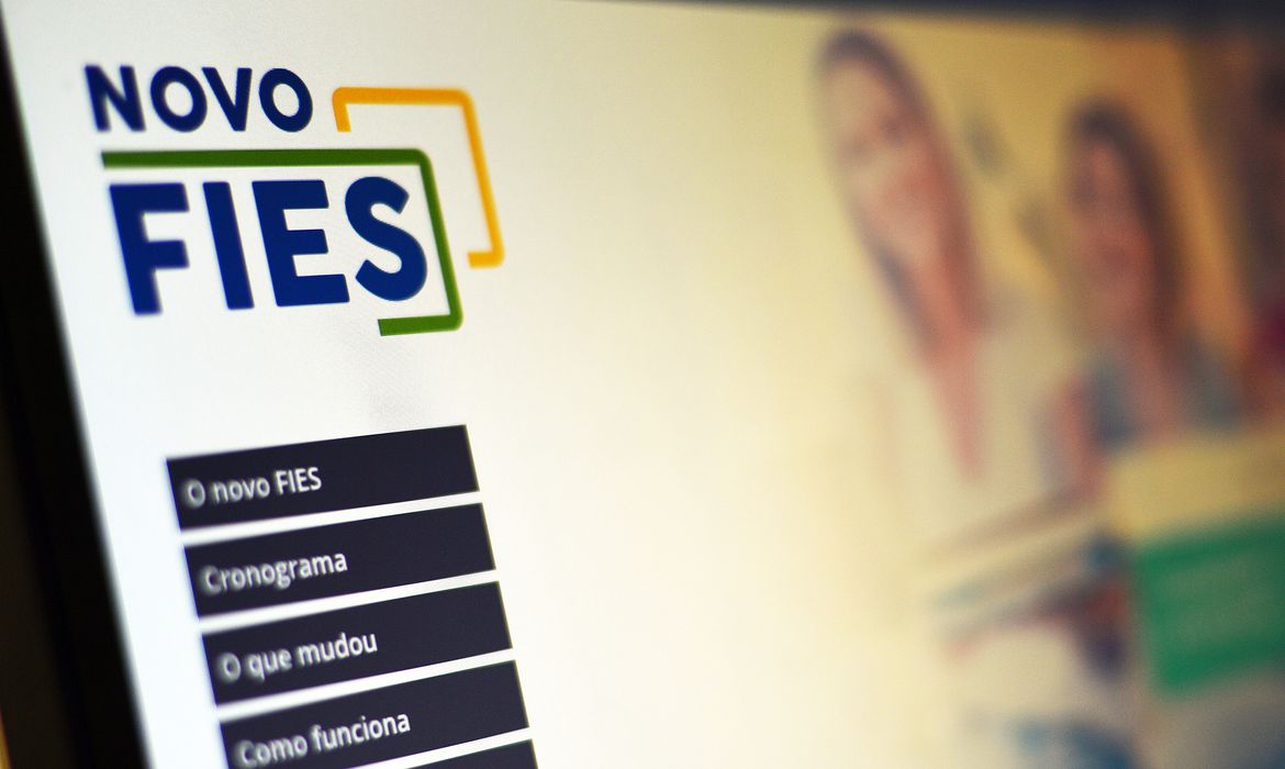 Fies divulga resultado da lista de espera para o segundo semestre 