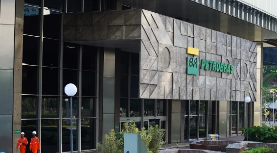 Petrobras reduz preço do gás natural vendido a distribuidoras

