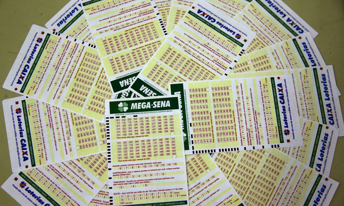 Mega-Sena acumulada pode pagar até R$ 60 milhões no próximo sábado
