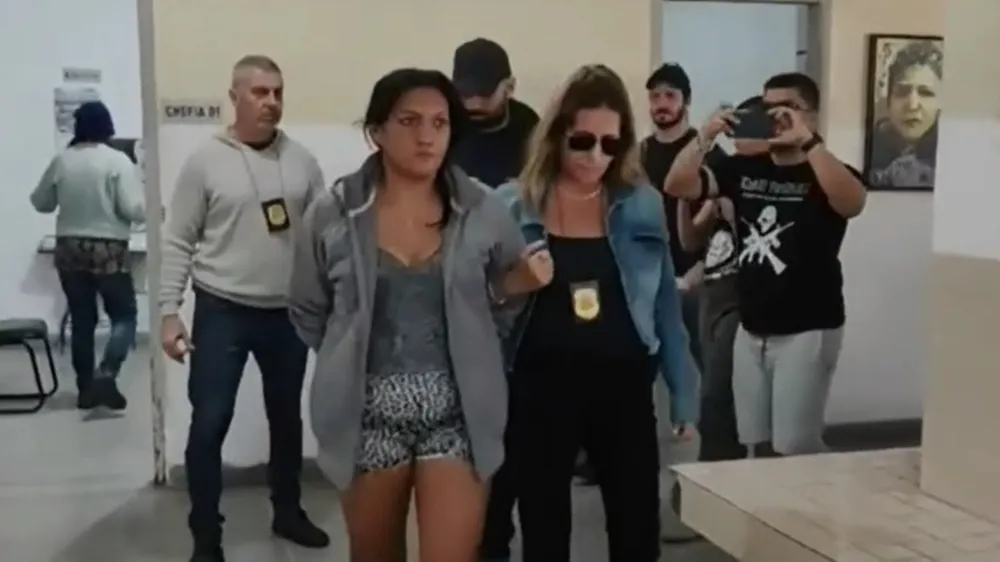 Suspeita de assaltar e matar criança de sete anos no Ceará é presa 21 anos após crime
