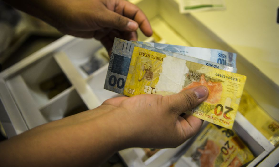 Caixa paga nesta quarta novo Bolsa Família a beneficiários com NIS de final 7
