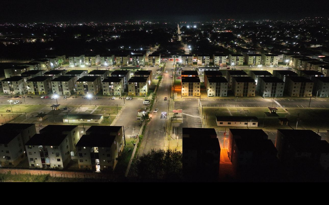 Residenciais populares ganham luminárias de LED em Porto Velho
