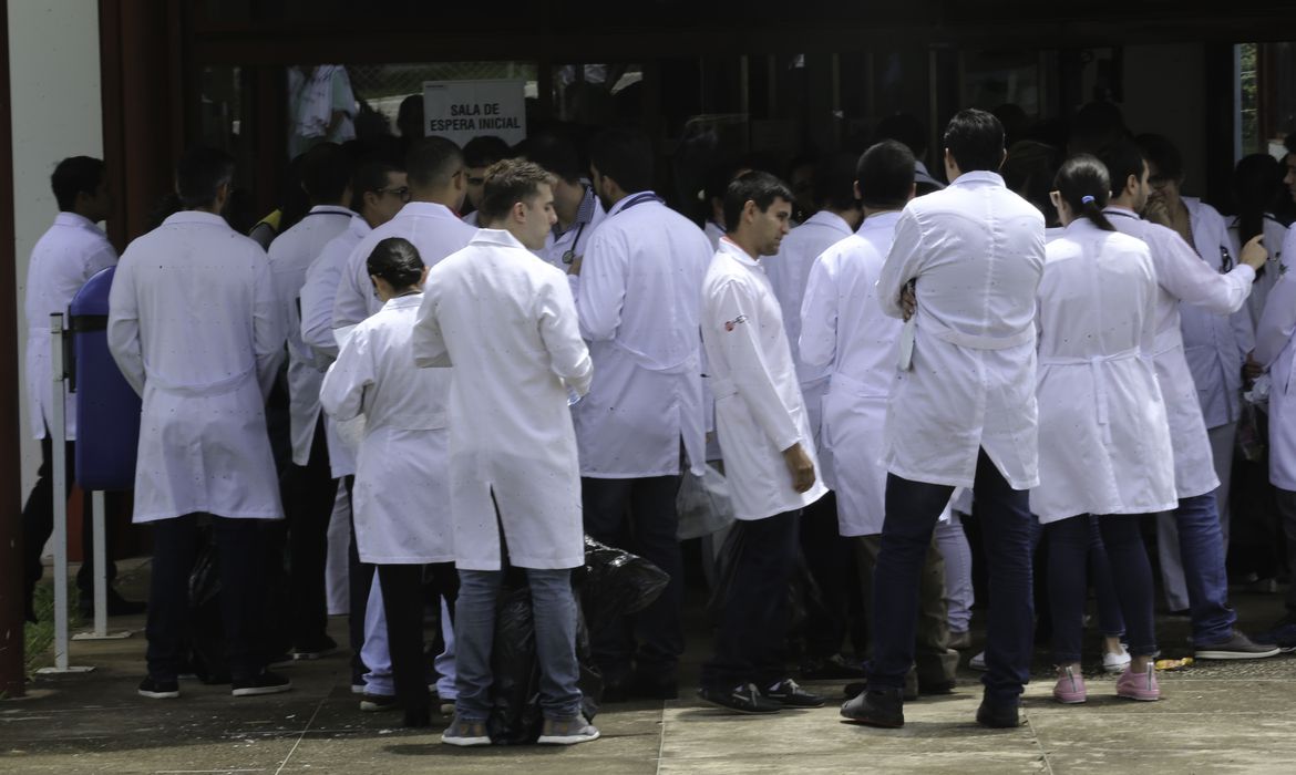 Inep divulga gabarito preliminar de prova da 1ª etapa do Revalida 2023/2
