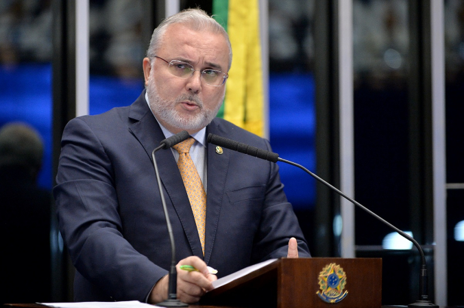 Com gasolina chegando a R$ 7 reais, Petrobras diz que política de preços 'passou no teste'