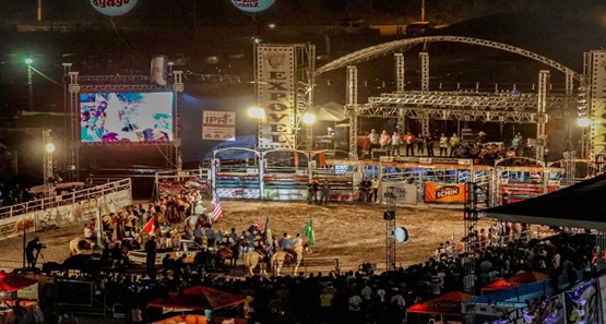 Vaquejada e baile da rainha marcam início da programação da Expovel 2023