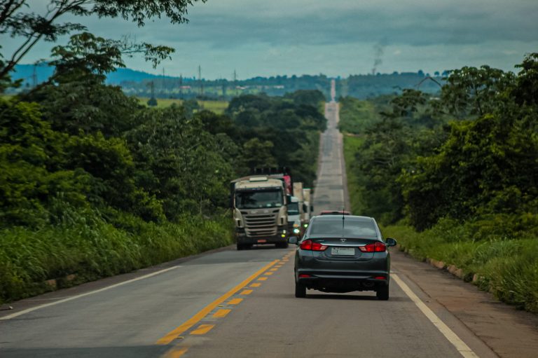 Detran alerta donos de veículos com placa final oito; prazo para licenciamento vai até 31-08