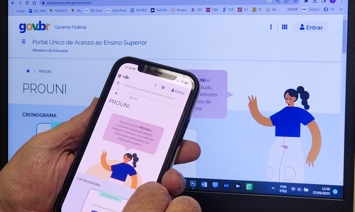 Termina nesta segunda-feira prazo para comprovar documentos do Prouni