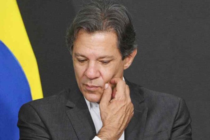 Contas do governo registram déficit de R$ 35,9 bi em julho, pior resultado da história

