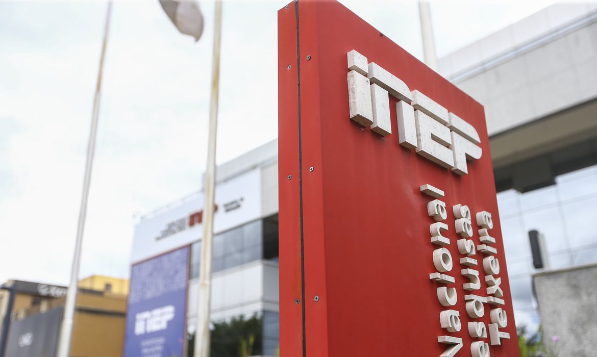 Prazo para pedidos de reaplicação do Encceja acaba nesta sexta-feira
