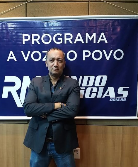 “Estão judicializado a política e politizando o judiciário”, afirma Dr. Sávio Lessa