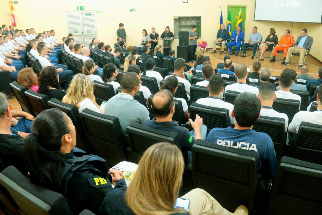 Primeiro curso de formação de Peritos Oficiais e Agentes de Criminalística é iniciado 
