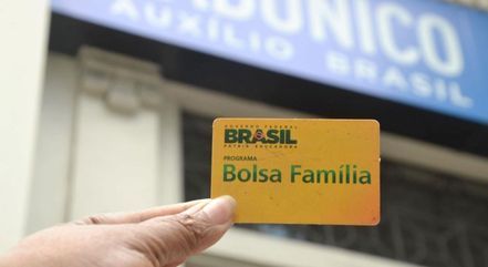 Bolsa Família terá extra de R$ 50 para família com bebê de até 7 meses
