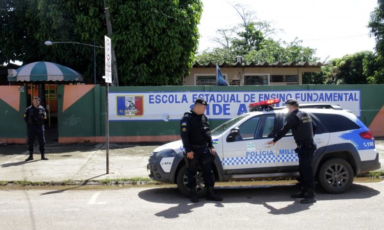 Criança de 10 anos vai parar no hospital após ser agredida por colega em escola 