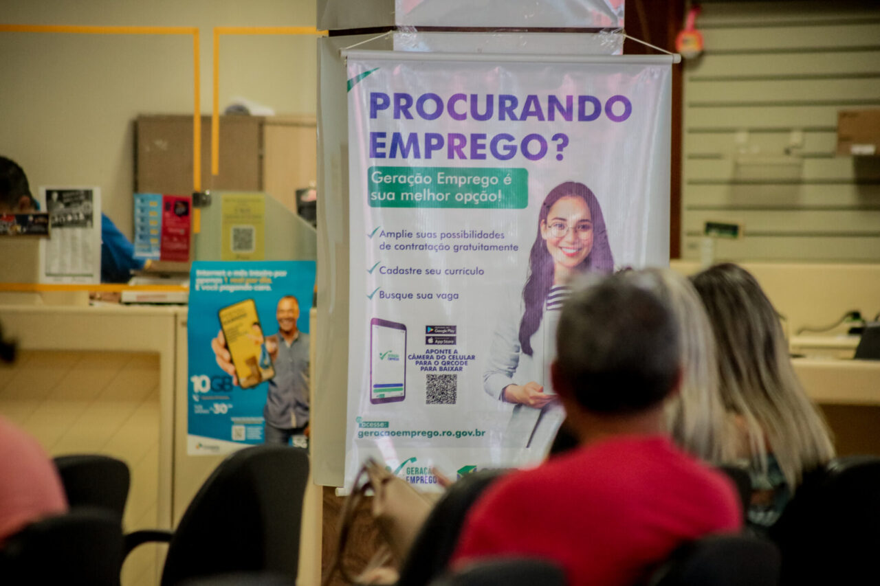 Mais de 2.400 vagas de trabalho são ofertadas pelo “Geração Emprego” 