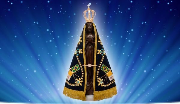 Festa da Padroeira é celebrada com missa, procissão e sorteios
