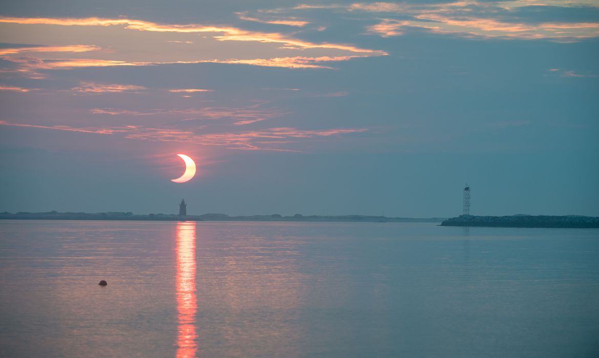 Eclipse anular do sol neste sábado poderá ser visto do Brasil
