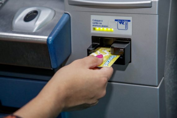 Governo concede progressão funcional para mais de dez mil servidores 