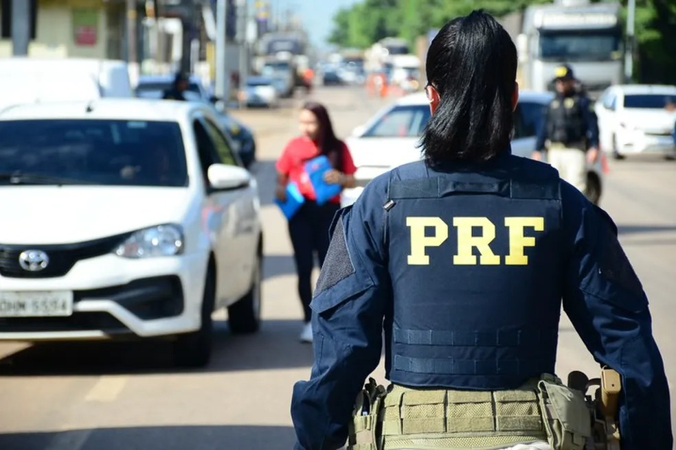 PRF inicia operação para fiscalizar rodovias durante feriado de Finados em RO
