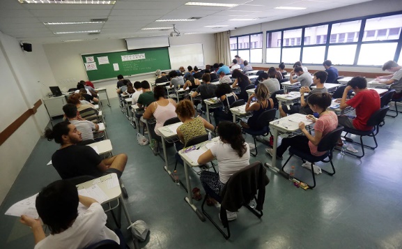 Veja o que é obrigatório e o que é proibido no dia do ENEM 
