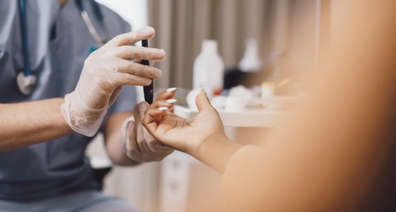 Diabetes afeta quase 10% das pessoas com plano de saúde no Brasil, apontam dados

