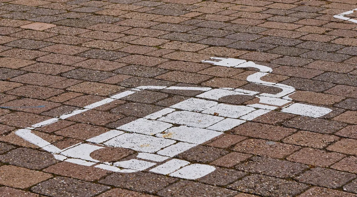 Brasil reverte tarifa zero para carros elétricos e vai cobrar 35% sobre importados até 2026
