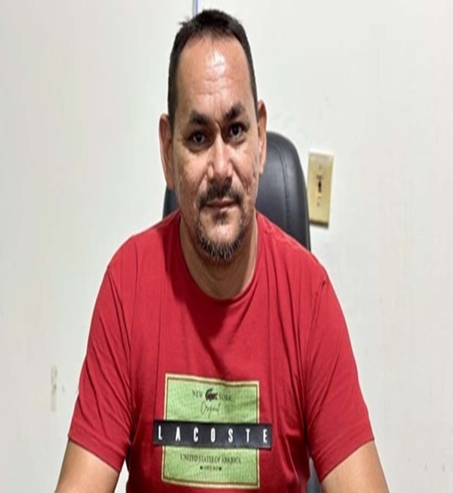 Prefeito de Candeias reduz salários e demite quase 300 para salvar município 