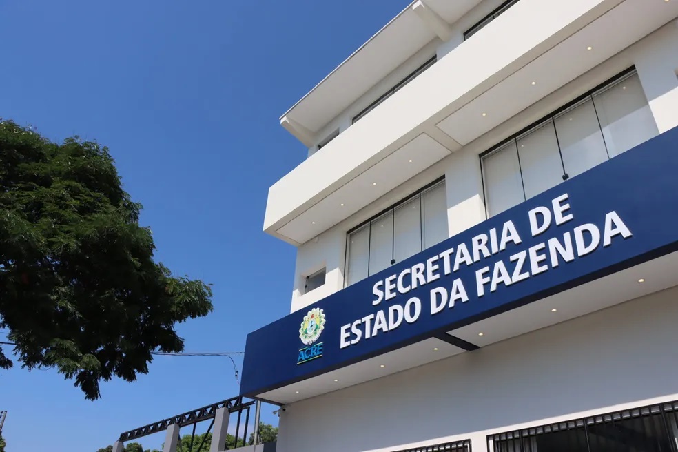 Governo tem abertura de concurso público e salários de até R$ 19.952,09