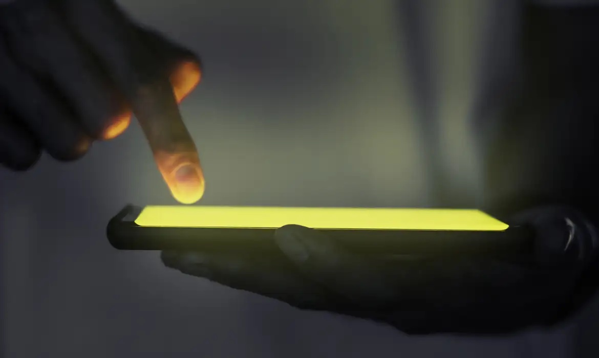 Aplicativo do governo vai agilizar bloqueio de celular roubado

