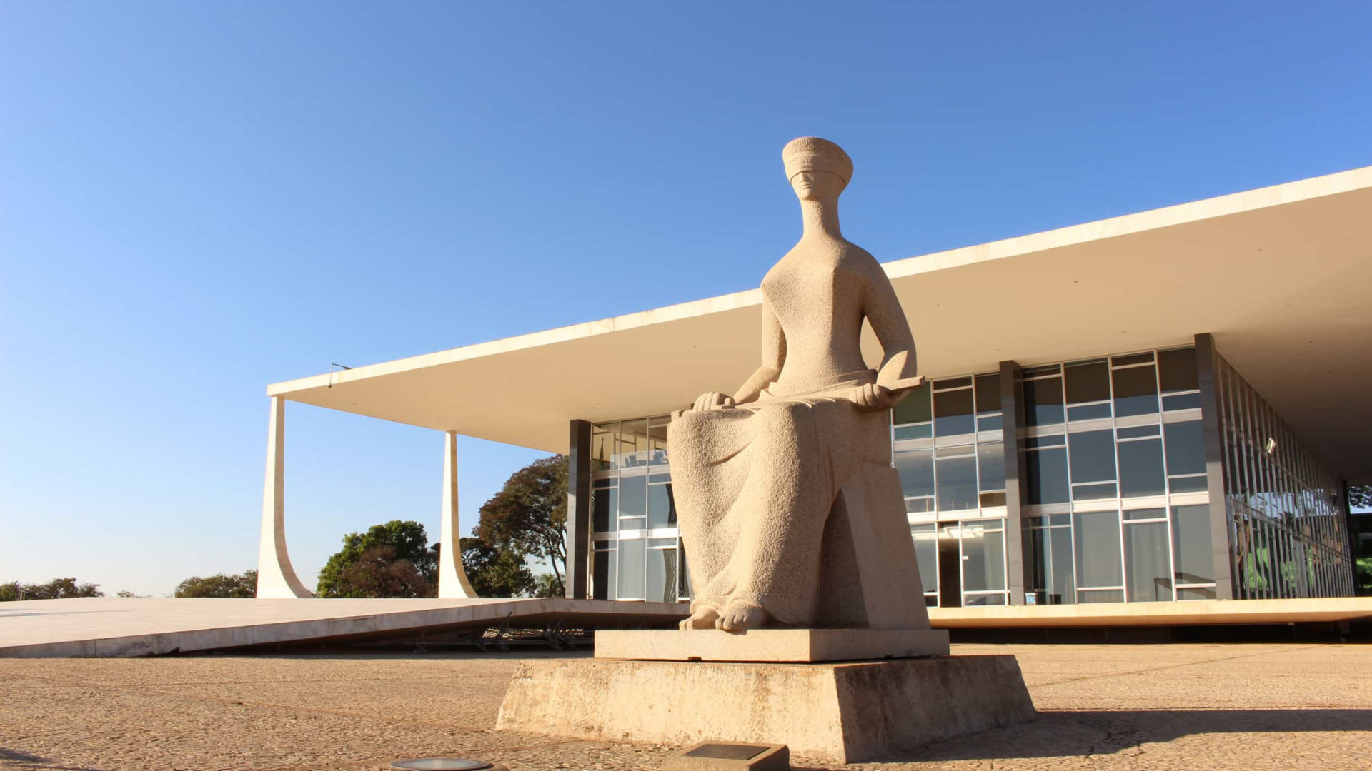 STF mantém 44 horas semanais e regionalização do piso da enfermagem
