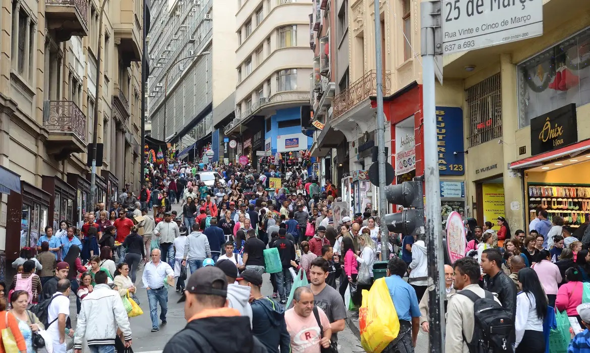 População parda supera a branca pela primeira vez desde 1872, mostra IBGE